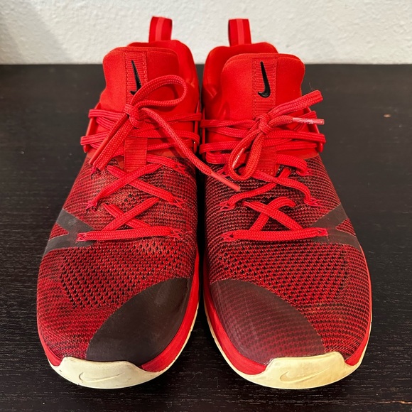 Metcon Flyknit 3s - Mystic Red. - Picture 2 of 5